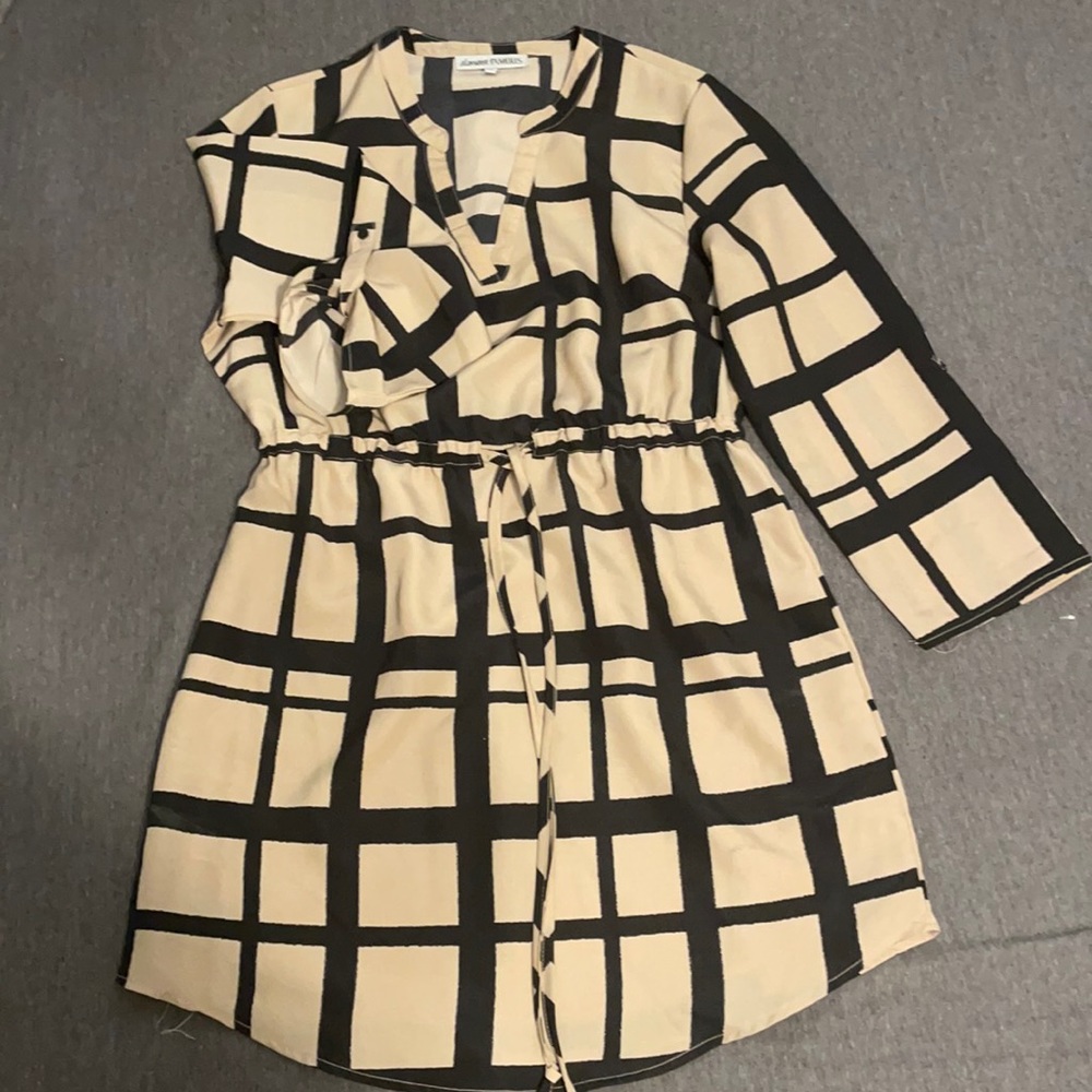 V neck long sleeve dress